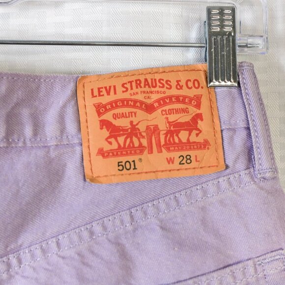 Womens Size 28 Levis 501 Denim Shorts Pastel Purple Button Fly Mid Rise Cuffed - Picture 7 of 10